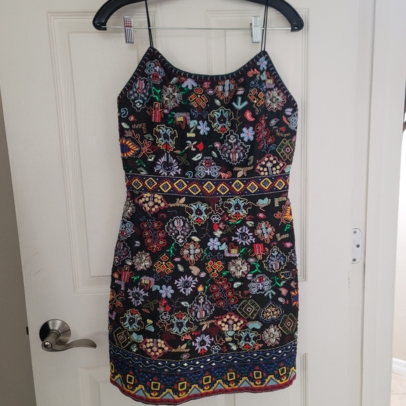 FLORENCIA EMBELLISHED MINI DRESS size 8 - Alice + Olivia - Picture 12 of 16